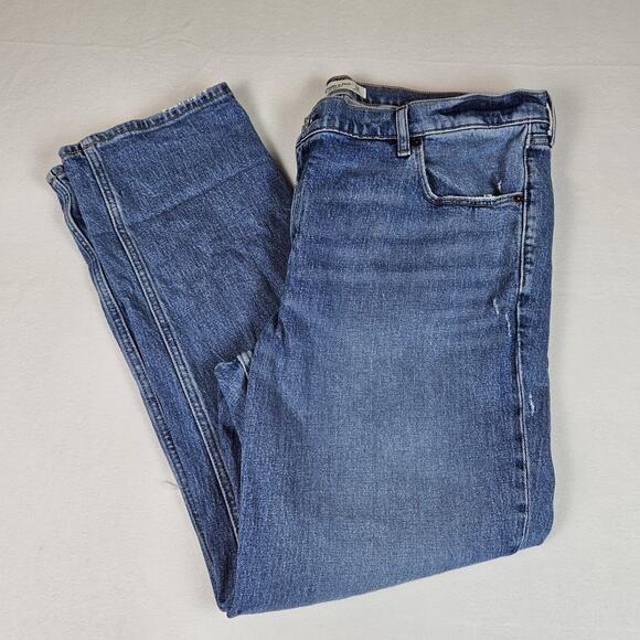 Abercrombie & Fitch 90s Straight Low Rise Jean Blue Distressed Denim Women 34x29 - Picture 16 of 16
